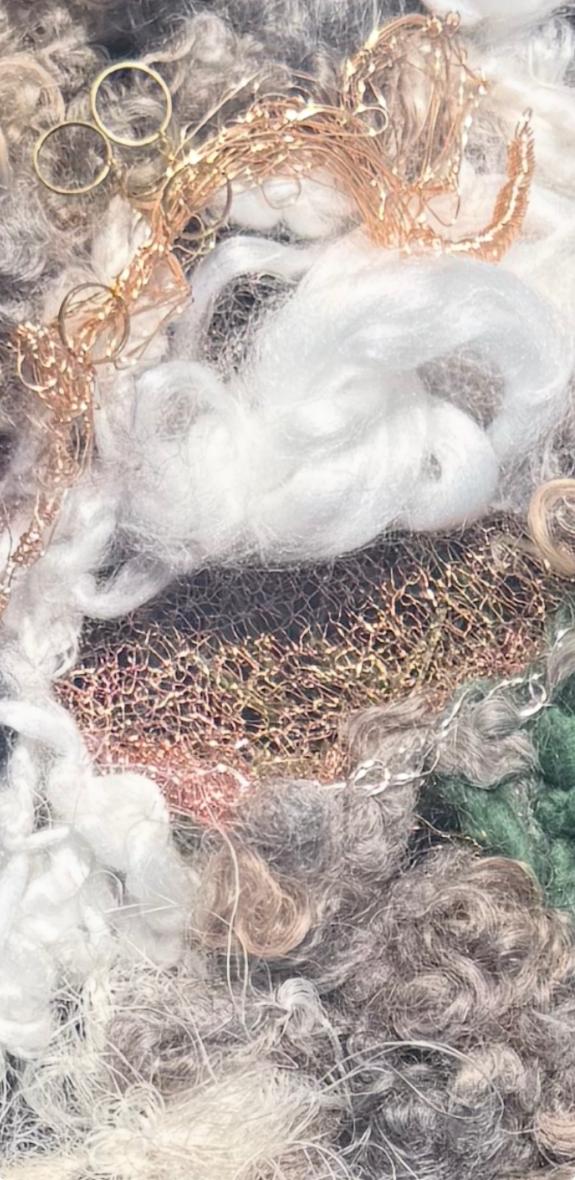Detail — wool and copper wire